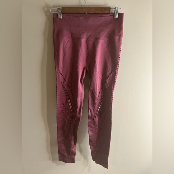 Victoria sport high rise seamless tight size medium - Picture 2 of 10